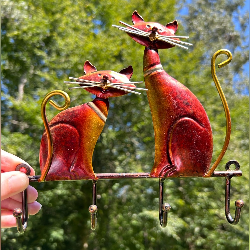 Cat Lover Metal Sculpture Wall Hook Hanger Art Deco 4 Hooks Kitty Feline Decor